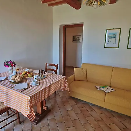 Charming Farmhouse In With Swimming Pool Trevi